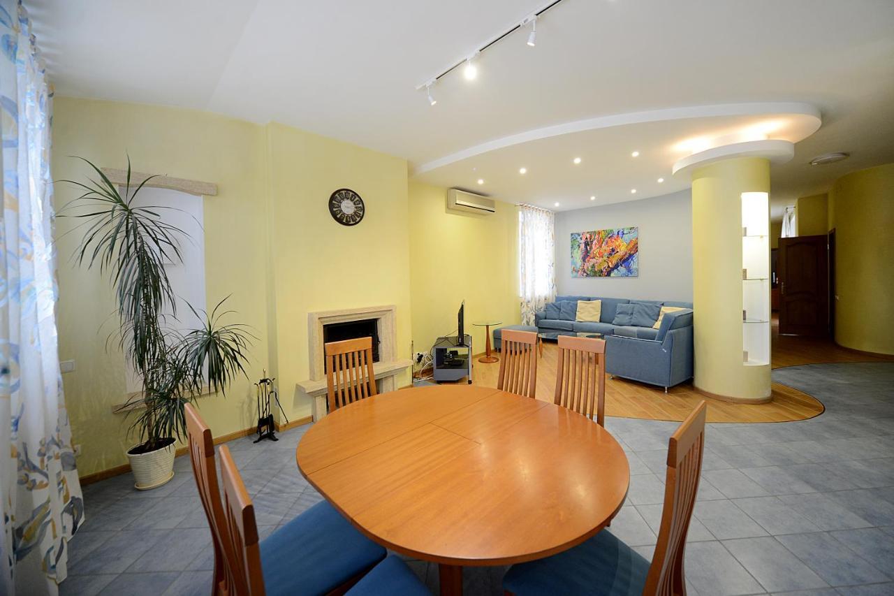 Artol Sophia Apartment キエフ エクステリア 写真